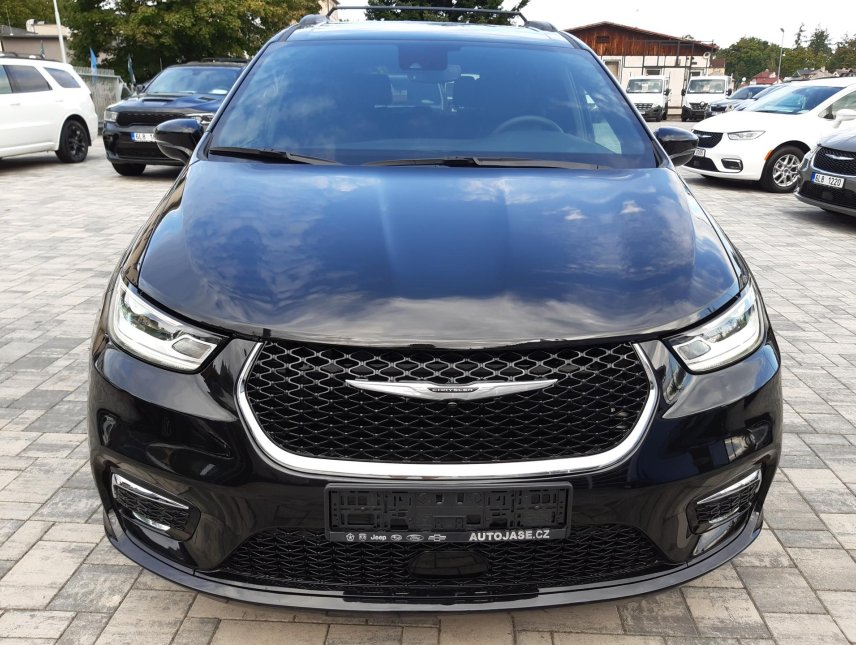 Chrysler Pacifica, 3,6L V6, kůže, adapt, android