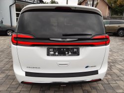 Chrysler Pacifica, 3,6L Hybrid, nový model,Top km