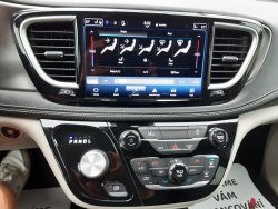 Chrysler Pacifica, 3,6L Hybrid, nový model,Top km