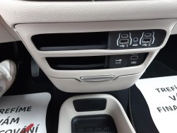 Chrysler Pacifica, 3,6L Hybrid, nový model,Top km