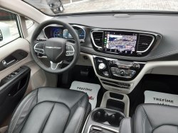 Chrysler Pacifica, 3,6L Hybrid, nový model,Top km