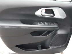 Chrysler Pacifica, 3,6L Sport, 8míst, ALU 20, DVD