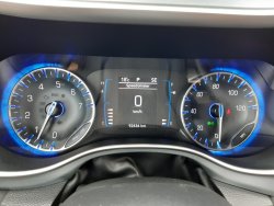 Chrysler Pacifica, 3,6L Sport, 8míst, ALU 20, DVD