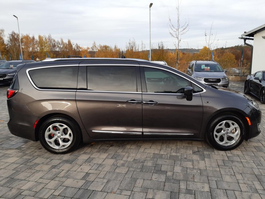 Chrysler Pacifica, 3,6LV6, Top stav,Top výbava