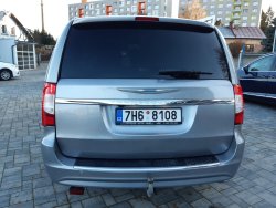 Chrysler Town & Country, 3,6L V6,kůže, 7míst, DVD,Tažné
