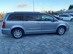 Chrysler Town & Country, 3,6L V6,kůže, 7míst, DVD,Tažné