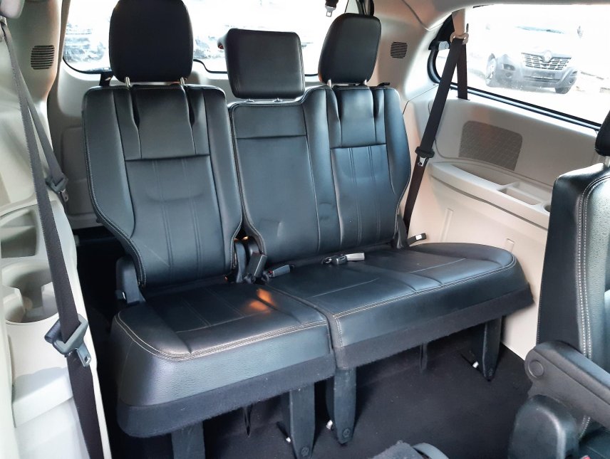 Chrysler Town & Country, 3,6L V6,kůže, 7míst, DVD,Tažné