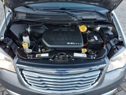 Chrysler Town & Country, 3,6L V6,kůže, 7míst, DVD,Tažné