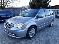 Chrysler Town & Country, 3,6L V6,kůže, 7míst, DVD,Tažné