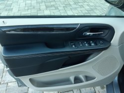 Chrysler Town & Country, 3,6L V6,kůže, 7míst, DVD,Tažné