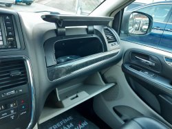 Chrysler Town & Country, 3,6L V6,kůže, 7míst, DVD,Tažné