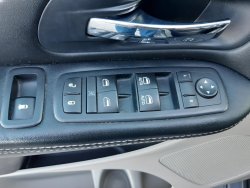 Chrysler Town & Country, 3,6L V6,kůže, 7míst, DVD,Tažné