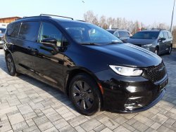 Chrysler Pacifica, 3,6L V6 Hybrid,Plus, DVD,tažné