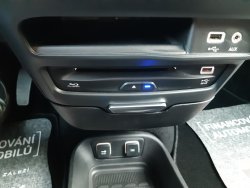 Chrysler Pacifica, 3,6L V6 Hybrid,Plus, DVD,tažné