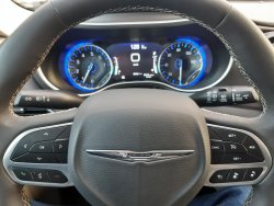 Chrysler Pacifica, 3,6L V6, 7míst, kůže, servis