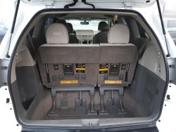 Toyota Sienna, 3,5L V6 4X4, 7míst, tažné