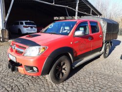 Toyota Hilux, 3,0 D-4D 4x4, uzávěrky ARB,DPH