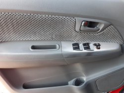 Toyota Hilux, 3,0 D-4D 4x4, uzávěrky ARB,DPH