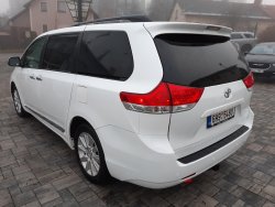 Toyota Sienna, 3,5L V6 4X4, 7míst, tažné