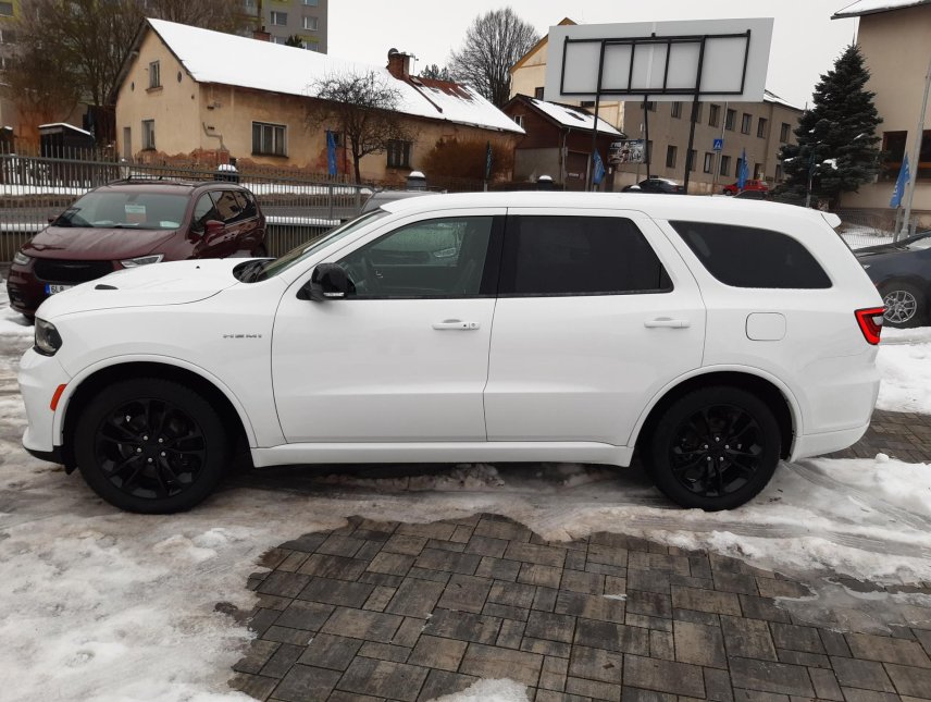 Dodge Durango, 5,7L V8 4x4,7 míst,kůže,tažné