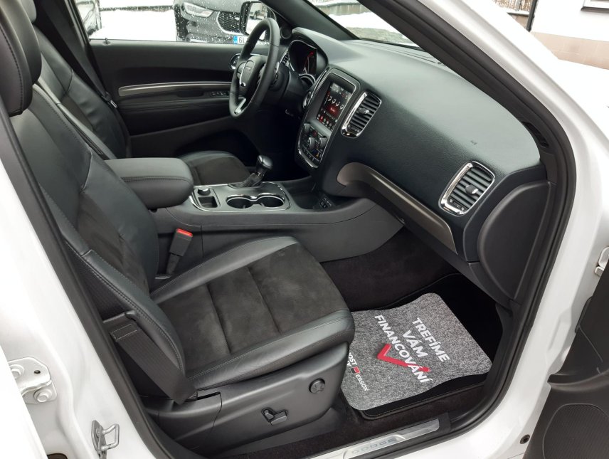 Dodge Durango, 5,7L V8 4x4,7 míst,kůže,tažné