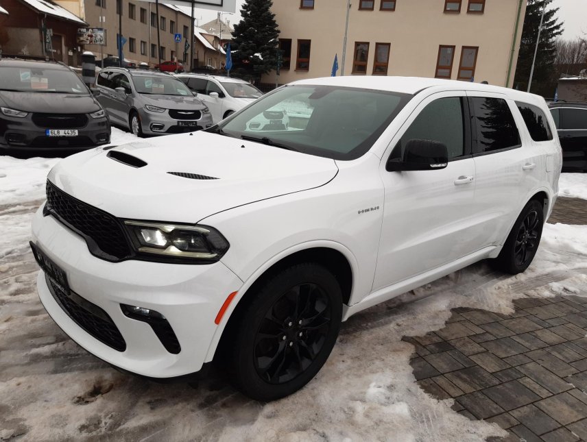 Dodge Durango, 5,7L V8 4x4,7 míst,kůže,tažné