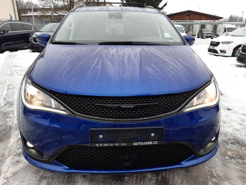 Chrysler Pacifica, 3,6L,kůže,tažné,ADAPT.Tempomat