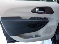 Chrysler Pacifica, 3,6L, kůže, 7míst, tažné, LPG