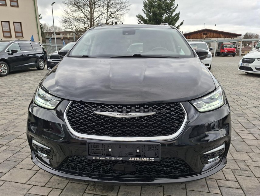 Chrysler Pacifica, 3,6L V6, 7míst, kůže, Adapt