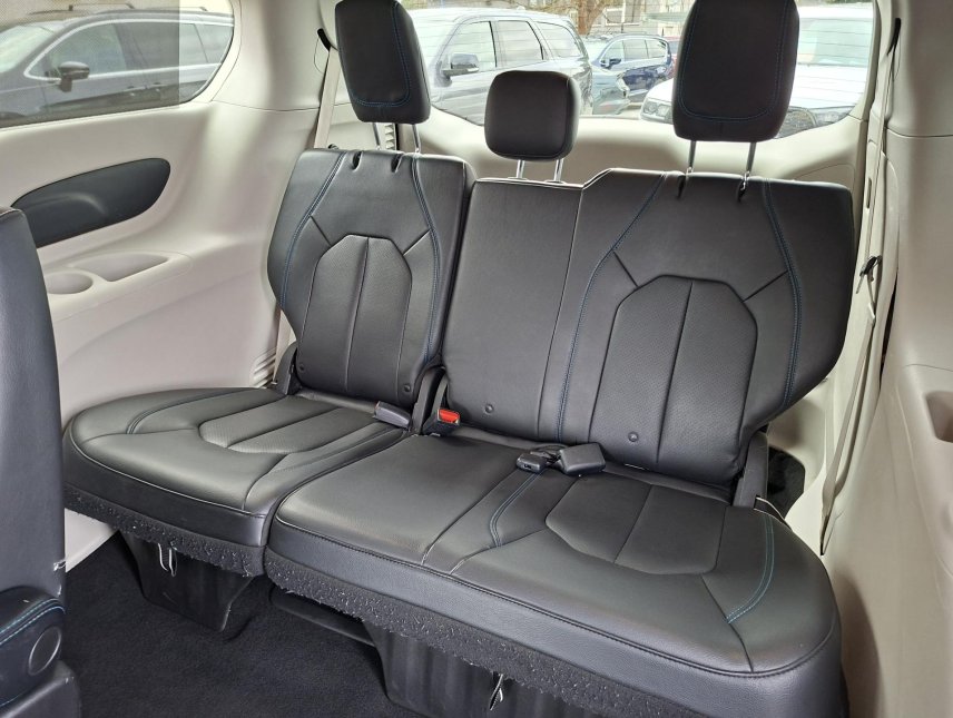 Chrysler Pacifica, 3,6L V6, 7míst, kůže, Adapt