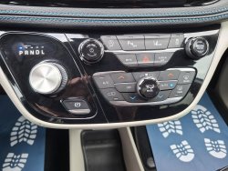 Chrysler Pacifica, 3,6L V6, 7míst, kůže, Adapt