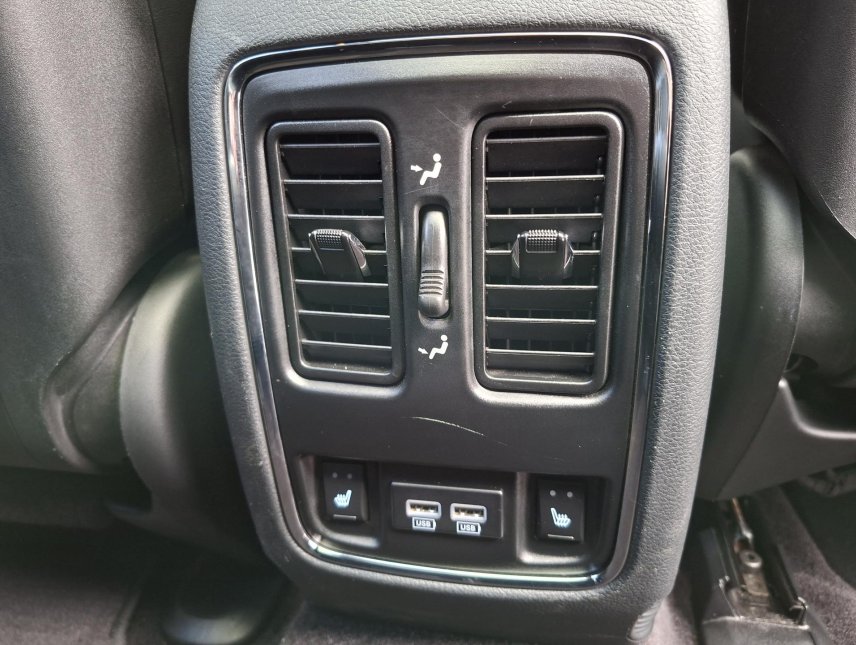 Jeep Grand Cherokee, 3,6L OVERLAND 4x4, nehav., ČR