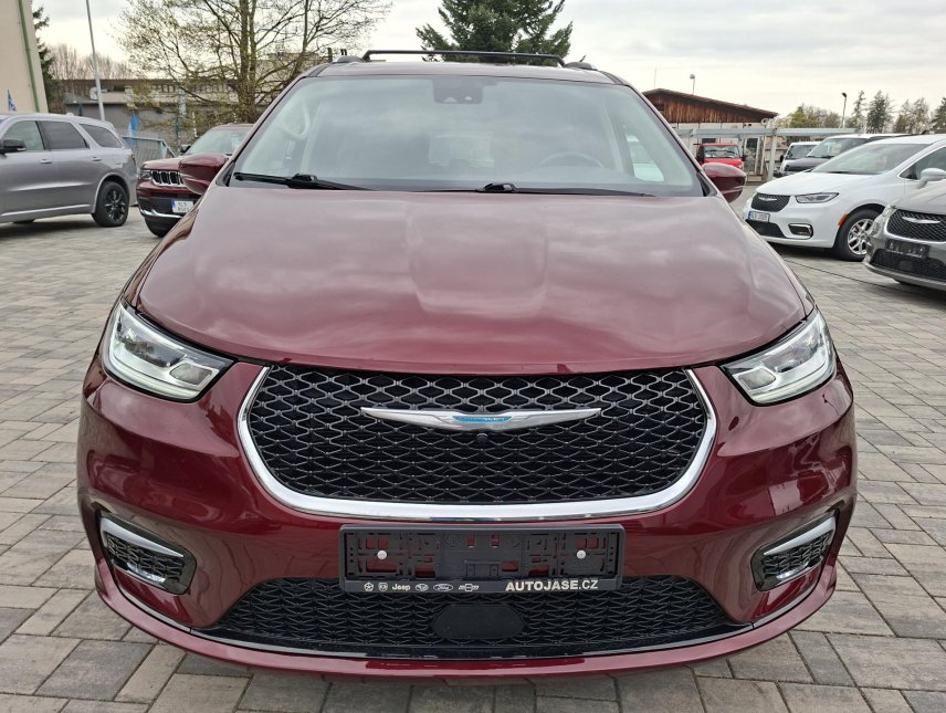 Chrysler Pacifica, 3,6L adapt,anroid, Nový model