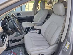 Chrysler Pacifica, 3,6L Hybrid, krásný stav