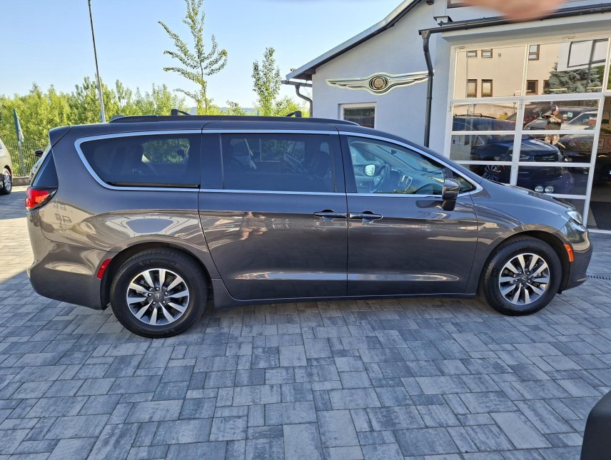 Chrysler Pacifica, 3,6L V6 HYBRID, kůže, servis