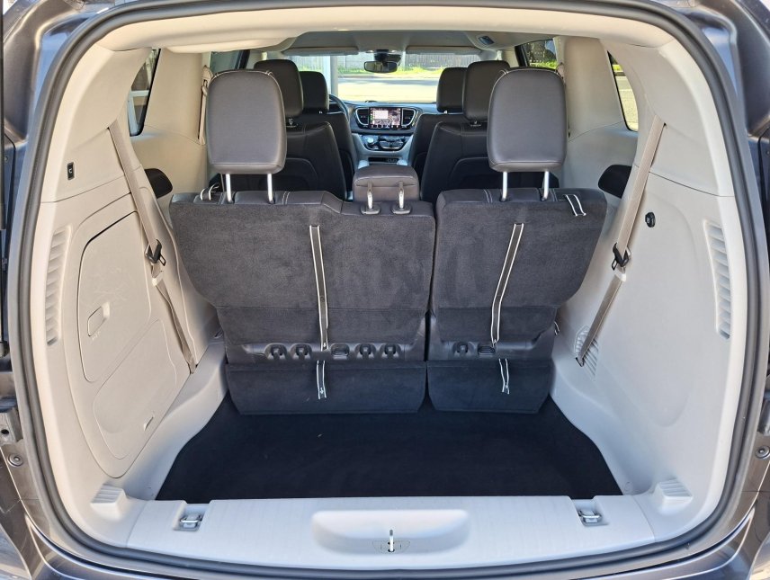 Chrysler Pacifica, 3,6L V6 HYBRID, kůže, servis
