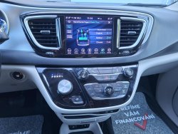 Chrysler Pacifica, 3,6L Hybrid, krásný stav