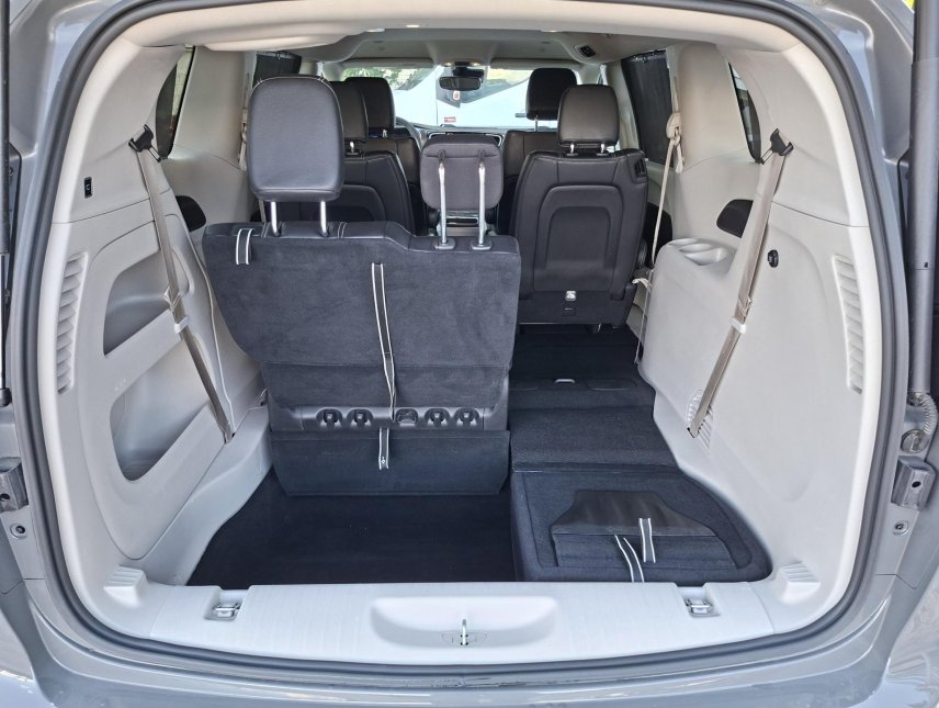 Chrysler Pacifica, 3,6L V6, 7míst, kůže, servis