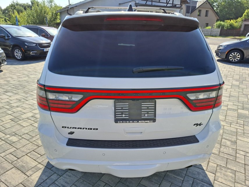 Dodge Durango, 5,7L V8 4x4, Max výbava, tažné