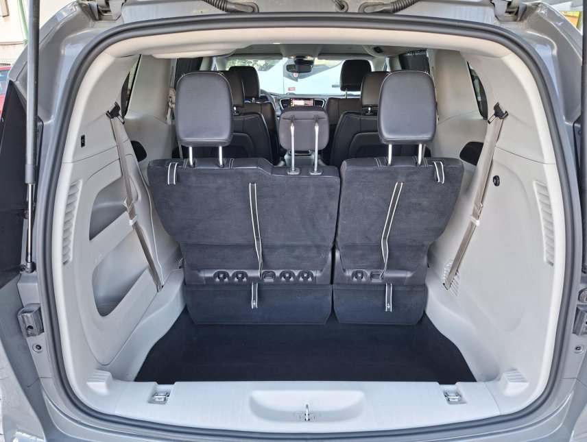 Chrysler Pacifica, 3,6L V6, 7míst, kůže, servis