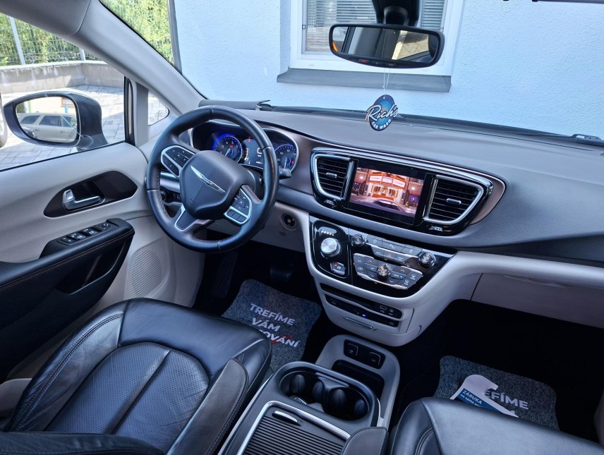 Chrysler Pacifica, 3,6L 8míst,Top výbava,android