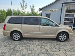 Chrysler Town & Country, 3,6L 7míst, LPG, tažné, 2xkola