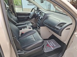 Chrysler Town & Country, 3,6L 7míst, LPG, tažné, 2xkola