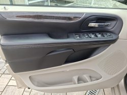 Chrysler Town & Country, 3,6L 7míst, LPG, tažné, 2xkola