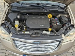 Chrysler Town & Country, 3,6L 7míst, LPG, tažné, 2xkola