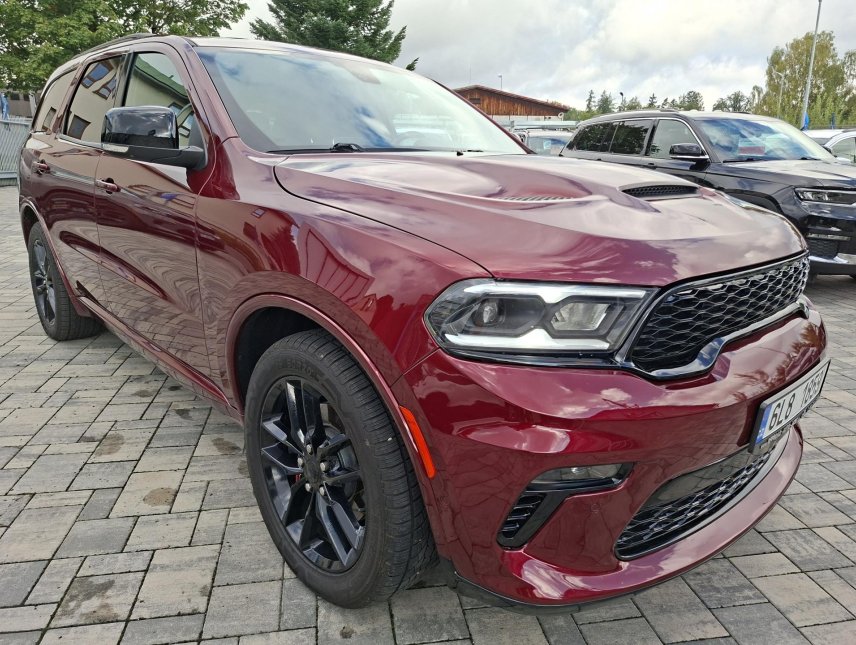 Dodge Durango, 5,7L HEMI 4x4,7míst,tažné,LPG