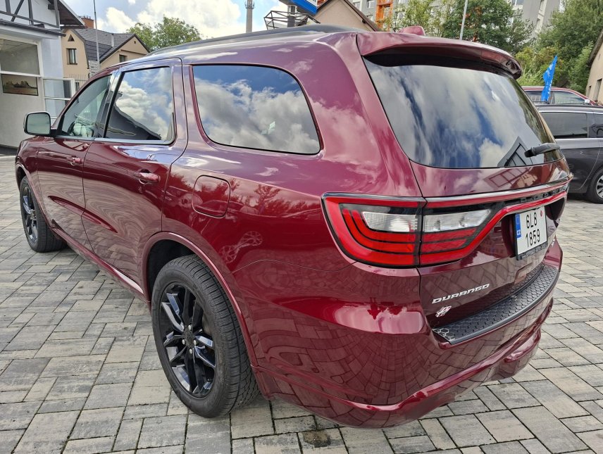 Dodge Durango, 5,7L HEMI 4x4,7míst,tažné,LPG