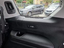 Jeep Grand Cherokee, 3,6L V6 4x4 LIMITED, 6 míst