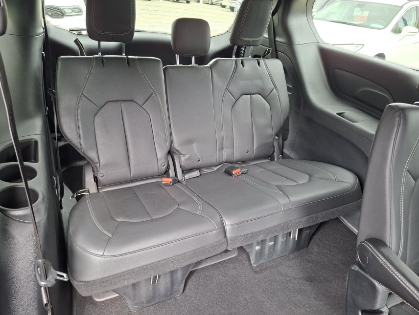 Chrysler Pacifica, 3,6L V6 SPORT,DVD,ALU kola R20