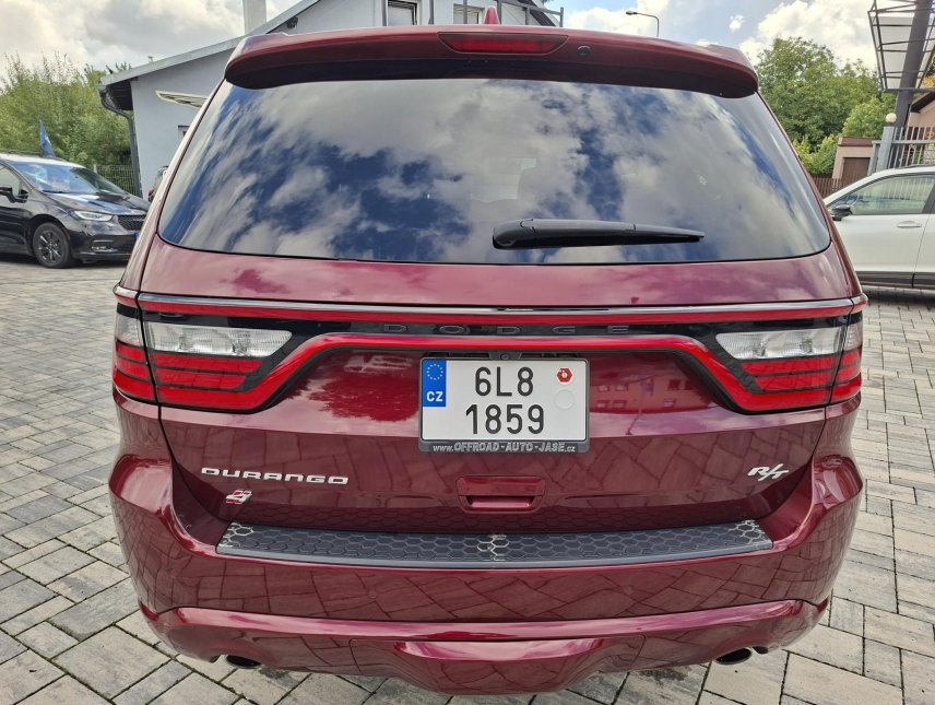 Dodge Durango, 5,7L HEMI 4x4,7míst,tažné,LPG